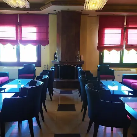 Faragi Szálloda 3*